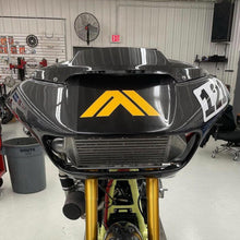 Load image into Gallery viewer, Carbon Visionary Carbon Fiber Numero Uno Road Glide Windshield